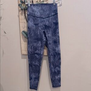 Gymshark Blue Tie-Dye Leggings High Waist Performance size Medium pre owned